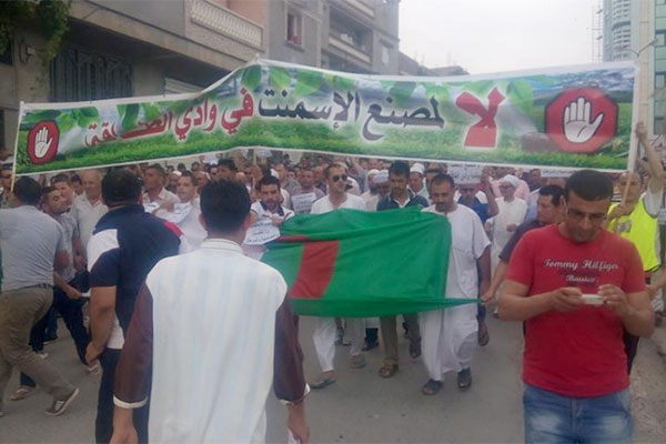 سكان يقيمون مواكب الأفراح بعد قرار إلغاء مصنع الإسمنت ببلدية وادي الطاقة بباتنة