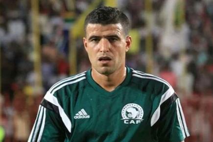 الجزائري عبيد شارف يقود قمة الوداد البيضاوي والأهلي المصري