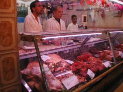 ”الفجر” تزور أسواق العاصمة عشية حلول رمضان              اللحوم الهندية تباع بـ 650 دينار ودون وضع إشارة تمييز