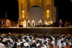 محاضرات، أمسيات شعرية وجلسات فنية شعبيّة               خيمة الفنون والذاكرة فضاء ثقافي  على هامش مهرجان جميلة