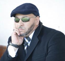 مدرب مولودية العاصمة زكري لـ”الفجر”              “حديثي عن هزم البارصا مجرد نكتة لكني فعلا أحسن مدرب في الجزائر”