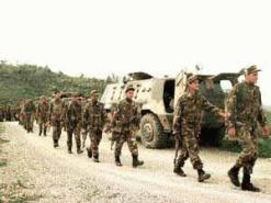 مظليون يتوغلون داخل معاقل دروكدال بين عزازڤة وأكفادو القضاء على 3 انتحاريين من كتيبة “الأنصار” في اشتباك بتيزي وزو