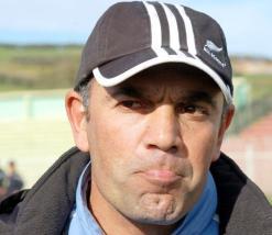 وضع الخطة التي سمحت للشبيبة بالفوز بنقطة من سعيدة              بوعلي متفائل بنجاحه مع الجياسامبي