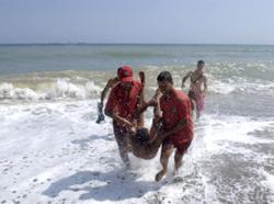 نجاة شابين من الغرق بشاطئ واد بقراط بعنابة