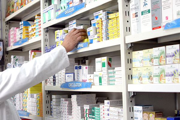 ندرة الأدوية بالوادي تجبر المرضى على جلبها من تونس