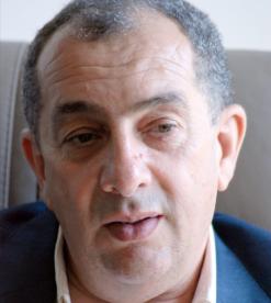 أكد أن مهمة نقل المشاركين في الندوة العالمية للغاز صعبة إن لم تكن مستحيلة              وحيد بوعبد الله يعلن عن تشكيل  “خلية طوارئ” بمطار السانية بوهران