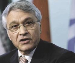 شكيب خليل يعلن أن برنامج تكوين إطارات وأعوان أمن سوناطراك متواصل، ويصرح              اعتماد مخطط أمني جديد قبل احتضان الندوة العالمية للغاز بوهران