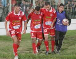 أولمبي الشلف لا يريد تضييع نقاط اللقاءات القادمة              انشقاقات في التشكيلة وجديات وسنوسي يتراجعان عن التجديد