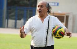 المدرب بلحوت               “مولودية وهران منافس شرس  ومطالبون بتجنب الأخطاء ”