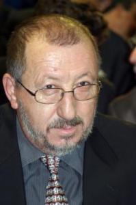 طرف يسكب الزيت بمدخل الدار وآخر يفتح أبواب المقر بالقوة              الاتحاد العام للعمال الجزائريين يعيش حرب أجنحة بقسنطينة