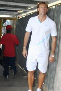 يعقد ندوة صحفية اليوم              هاجس الإصابات يؤرق رونار قبل لقاء بجاية