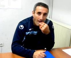 تحضر لمواجهة اتحاد العاصمة بمعنويات منحطة وفي ظروف سيئة              مناد على المحك والشبيبة البجاوية عـلى فوهة بركان