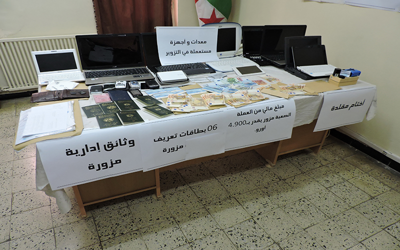 تفكيك نشاط شبكة وطنية مختصة في تزوير تأشيرات شنغن في عنابة