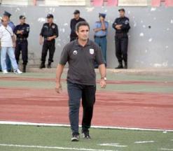 قطع كل اتصال مع شبيبة بجاية              مناد يتغيب عن حصة الاستئناف والإدارة تعتبره متخليا عن منصبه