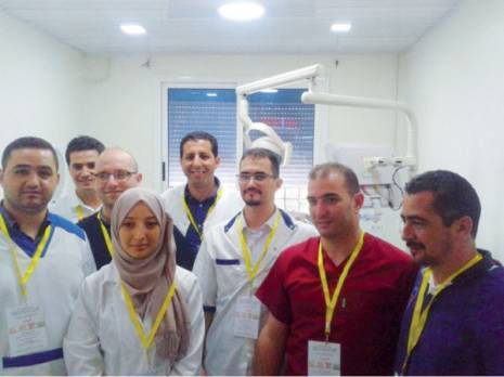 Soins et implants dentaires pour les démunis