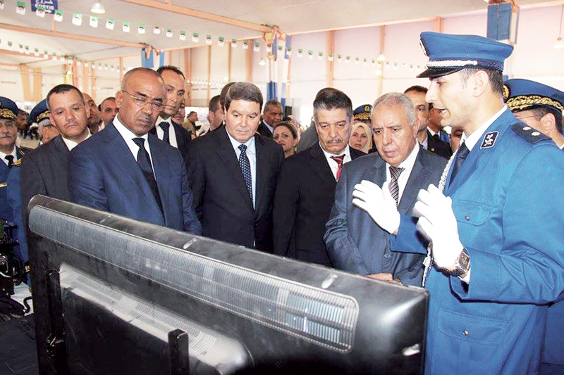 وزير الداخلية نور الدين بدوي يشرف بوهران على الاحتفالات الرسمية لعيد الشرطة