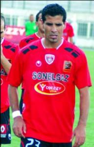 مهاجم اتحاد العاصمة الشيخ حميدي لـ”الفجر”              “ارتحت كثيرا لعدم خضوعي لعملية جراحية”