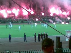 الباتنيون اتهموا مسيري الشباب بتحريض جمهورهم خوفا من الهزيمة              أنصار شباب قسنطينة يتسببون في إلغاء القمة بين البوبية والسياسي