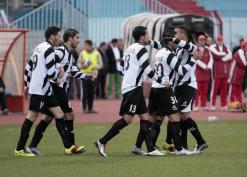 استقدام 5 أفارقة قبل المنافسة القارية              إدارة وفاق سطيف تتفاوض لتجديد عقود اللاعبين للموسم المقبل