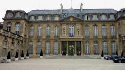 تحقيقات مصالح الأمن تكشف عن شبكة تجسس تنشطها سفارة فرنسا وقنصليتها بعنابة               باريس تتجسس على الرئيس، قواعد عسكرية وشبكة الإتصالات