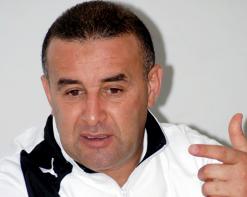 بن شيخة يؤكد من الخرطوم              “مباراة الجزائر - المغرب تقام في عنابة”