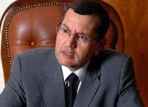 بوطرفة يعلن عن إنجاز 04 مركبات بتروكيميائية في سكيكدة