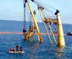 عبرت عائلاتهم عن فرحتها بالابتهاج والتصفيق داخل قاعة الجلسات              جنايات العاصمة تبرئ إطارات “لاكنان” في قضية غرق سفينة “بشار”