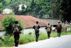 عمليات التمشيط تدخل يومها الرابع بمرتفعات تيزي وزو، البويرة وبومرداس              الجيش يحاصر أمير تنظيم “القاعدة  في المغرب الإسلامي” عبد المالك دروكدال