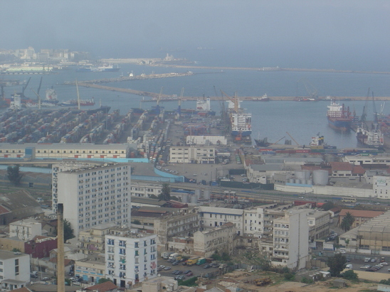 L’Algérie aura un nouveau port centre entre Alger et Ténès
