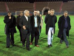 بعد معاينته لملعب 19 ماي              بن شيخة يوافق على استقبال تونس بعنابة