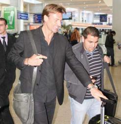 كان حاضرا أمس في تدريبات الفريق              رونار يمضي رسميا على عقده مع اتحاد العاصمة ومساعداه يصلان اليوم