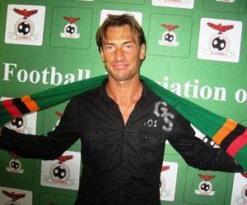 هرفي رونار يؤكد عرض حداد              اتحاد العاصمة سيتربص بالمغرب