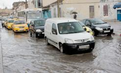 مئات العائلات بدون مأوى بفعل الأمطار الطوفانية              مصرع شخصين أحدهما مصري في انهيار جبل صخري في بومرداس