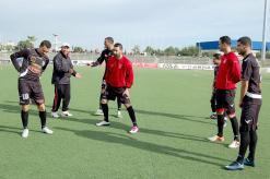 أولمبي الشلف يواصل تحضيراته              اللاعبون يأملون في الحصول على أموالهم قبل مواجهة اتحاد العاصمة