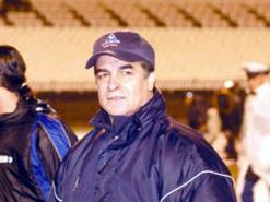 مولودية قسنطينة تنتفض              شرادي مرتاح ويؤكد أن المناصب ستكون غالية في مرحلة العودة