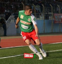 على خطى زميليه نجانغ وسي محمد في شبيبة بجاية              زرداب يقبل بشروط طياب لتفادي تضييع كل شيء