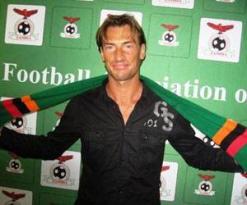 هرفي رونار يؤكد عرض حداد              اتحاد العاصمة سيتربص بالمغرب