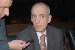 قرباج يرهن تربص بلوزداد في تونس بتوقف الاحتجاجات ويؤكد              