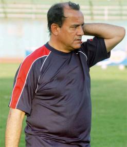 عقب إقرار الرابطة للراحة الإجبارية الشتوية               إدارة مولودية بجاية تجتمع ببوزيدي لضبط البرنامج التحضيري