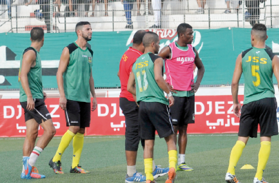 حرمان سريع غليزان وأمل الأربعاء من الاستقدامات