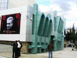 على خلفية إحالتهم على لجنة الانضباط بمسرح تيزي وزو               ثمانية ممثلين يهددون بالدخول في إضراب وتسليم عريضة للوزيرة تومي