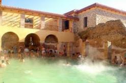 يتوافد عليه 3 آلاف زائر في الأسبوع               حمام سيدي طراد بالطارف.. قبلة الباحثين عن الشفاء