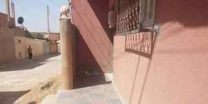مواطن من الشلف يعثر على رضيعة مرمية أمام باب بيته!