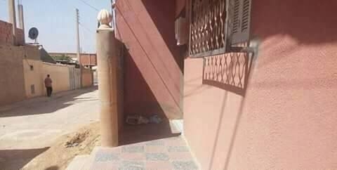 مواطن من الشلف يعثر على رضيعة مرمية أمام باب بيته!