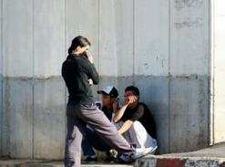 البطالة أفرزت السرقة والمخدرات               60 بالمئة من الشباب العاطل بعنابة تحت الانهيارات العصبية