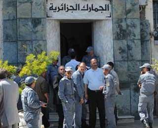 الرقابة البعدية للجمارك تغرّم مستورد بأكثر من 24 مليار دينار بتبسة