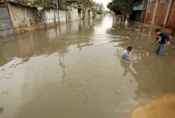 عقب أمطار رعدية ليلة أول أمس بلغ مستواها 58 ملم              سكان عدة أحياء بالمسيلة يخرجون إلى الشارع للاحتجاج