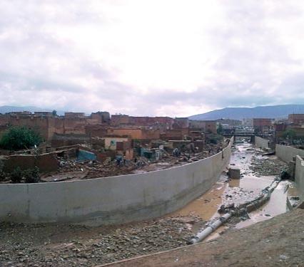 فيضان الوادي يهدم مئات المنازل و4 جسور وقائمة المفقودين لاتزال مفتوحة  10 قتلى في ليلة رعب بالبيّض