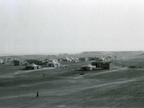Sahraouis dans les sables et les vents