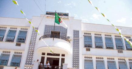 إيداع موظف ببلدية قسنطينة الحبس